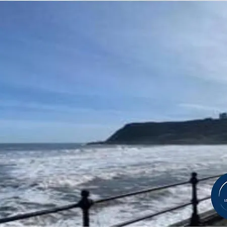 Raglan 3 - With Free Parking *