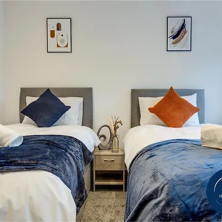 Raglan 3 - With Free Parking Скарборо