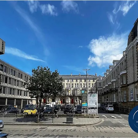 Апартаменты Raglan 3 - With Free Parking