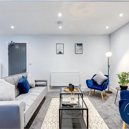 Апартаменты Raglan 3 - With Free Parking *