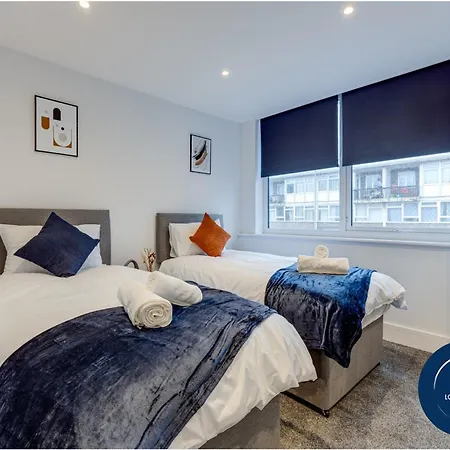 Raglan 3 - With Free Parking